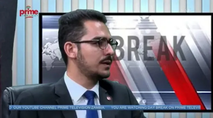 M. Burak Unal a assisté à une émission en direct sur Prime TV Zambia concernant la Conférence sur l'Entrepreneuriat de la SADC.