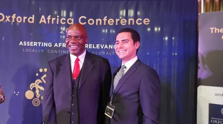 Notre Directeur Général M. Burak Unal avec M. Arthur Mutambara, Ancien Vice-Premier Ministre du Zimbabwe.